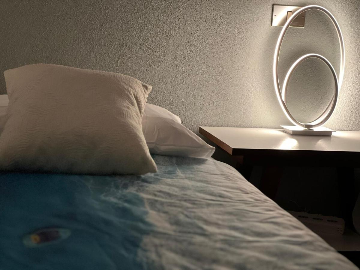 La Casa Di Wioletta Apartment Barcellona-Pozzo di Gotto Bagian luar foto
